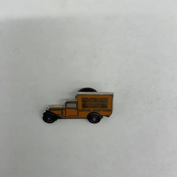 Collectors 2017 LV Pin